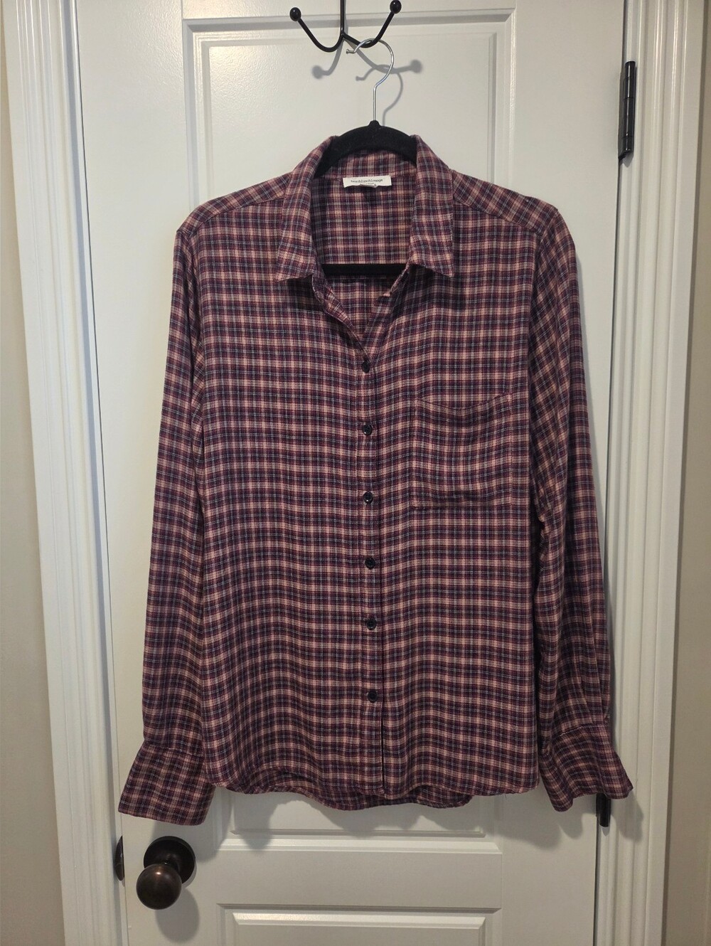 beachlunchlounge Plaid Button-Down Shirt in Mauve & Navy XL